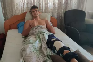 Σιαθάς απ' το... κρεβάτι του πόνου