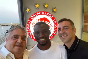 Υπογραφή... Κύπριου/Ολυμπιακός Π.