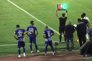 Κίνηση με τριπλή αλλαγή!