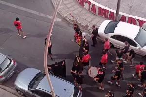 Μέσα και "ντόπες" οι οργανωμένοι! (βίντεο/φώτος)