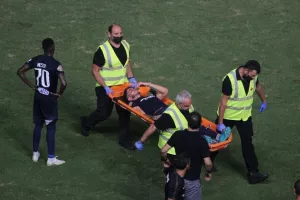 Χειροκρότησαν τον Καραμανώλη οι φίλοι της Ομόνοιας (βίντεο)