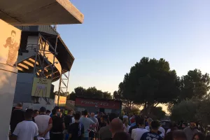Ουρές οι Απολλωνίστες...