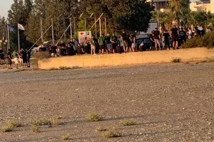 (ΒΙΝΤΕΟ/ΦΩΤΟΣ) Η πορεία διαμαρτυρίας της Θύρα 9