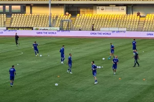 Με Λάφερτι, Νινούα και χωρίς Λάζαρο η Ανόρθωση