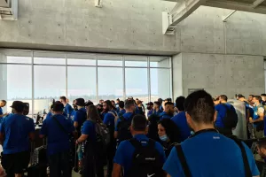 ΒΙΝΤΕΟ/Χαμό οι Μαχητές πριν μπουν στο αεροπλάνο!