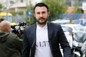 Ο Καρυπίδης περίμενε Μητσοτάκη στο περίπτερο, αλλά…