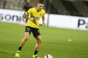 «Η UEFA απαγόρευσε στον Βράνιες να ξαναπαίξει με ακάλυπτο το τατού του Ντούγιτς»