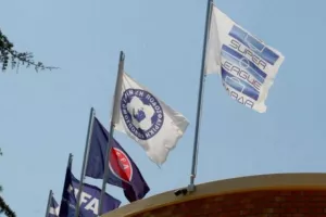 Προσέφυγε κατά της κεντρικής διαχείρισης και της Super League ο Ολυμπιακός!