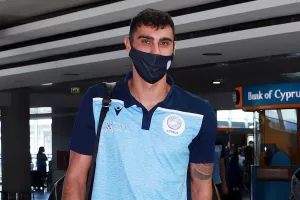 Για 12 ο Καρώ