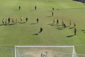 (ΒΙΝΤΕΟ) Ολυμπιακός-ΑΕΛ Κ14/Τρίποντο... πέναλτι