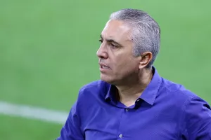 Κωστένογλου/"Ο αγώνας κρίθηκε από ένα σπάνιο γκολ- Είμαι αισιόδοξος"