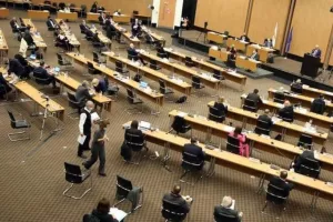 Δημοτικές: Οι σκέψεις σε κόμματα για αναβολή ή εκλογές 2,5 χρόνων