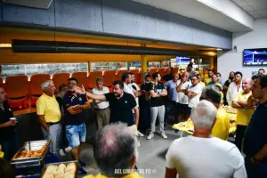Πλησιάζει...