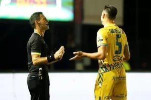 Γαλάζιο το ντέρμπι με ανατροπή και 3 στα 3 ο Απόλλωνας! (φώτος)