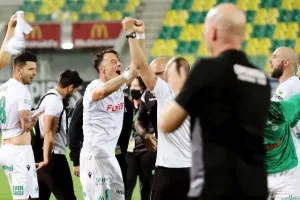 Επιστρέφει, στο γήπεδο που... επέστρεψε! (Φώτος)