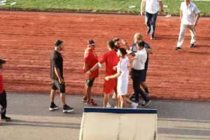 Ξύλο σε φιλικό στην Ελλάδα! (φώτος/βίντεο)