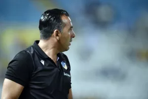 Ο κάπτεν δάγκωσε… και λύτρωσε! (φώτος)