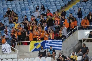 Ο κάπτεν δάγκωσε… και λύτρωσε! (φώτος)
