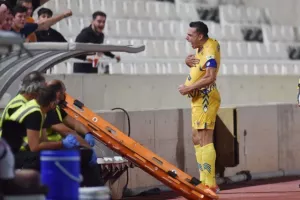 Ο κάπτεν δάγκωσε… και λύτρωσε! (φώτος)