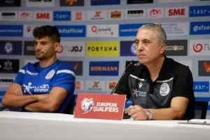 Κωστένογλου: "Βαθμό ή βαθμούς για την ψυχολογία μας" (Δηλώσεις Νικόλα)