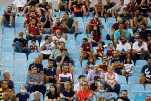 Εκεί... ο κόσμος