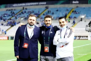 Με το αριστερό... η επιστροφή (Φώτος)