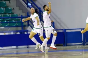 ΑΠΟΕΛ-Ομόνοια: Σούπερ... "τριφύλλι"! (φώτος)