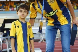 AΕΛ και Απόλλωνας τίμησαν τον Κυριάκο - Αποκάλυψε οικονομική βοήθεια από "ΣΟΦΟ"
