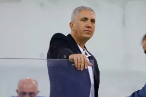 “Τρίσκο” λαμπρός την οδηγεί! 