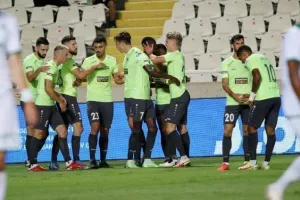 Συμβιβασμός και... βαθμός (Φώτος)
