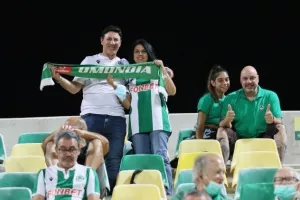 (Φώτος) Οι Ομονοιάτες στην ΑΡΕΝΑ 