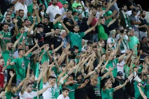 Η ΑΕΚ είναι ΕΔΩ- Πήρε το ντέρμπι με "Τρίσκο" και Ματ! (φώτος)