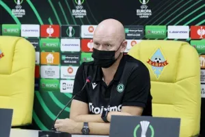 Μπεργκ: "Αν πρέπει να διαλέξω προτεραιότητα είναι το πρωτάθλημα-Έχω πολύ καλούς αμυντικούς"