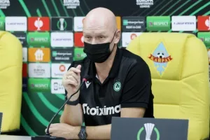 Μπεργκ: "Αν πρέπει να διαλέξω προτεραιότητα είναι το πρωτάθλημα-Έχω πολύ καλούς αμυντικούς"
