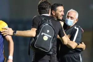 Φορτσάτη, αποτελεσματική και... ξεκίνημα με καρέ! (Φώτος)