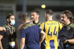 Φορτσάτη, αποτελεσματική και... ξεκίνημα με καρέ! (Φώτος)
