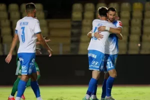 Έκανε το καθήκον του και... βλέπει ΑΕΛ!  (Φώτος)
