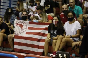 "Πάρτι" στη Λευκωσία ο Ολυμπιακός! (φώτος)