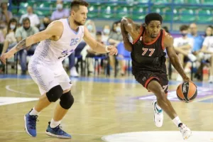 "Πάρτι" στη Λευκωσία ο Ολυμπιακός! (φώτος)