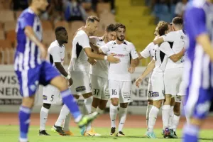 Η Δόξα "προσγείωσε" την Ανόρθωση! (φώτος)