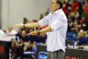 ΟΠΑΠ Νεόφυτος Χανδριώτης/Ήττα στο τελευταίο ο Ολυμπιακός (φώτος)