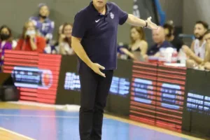 ΟΠΑΠ Νεόφυτος Χανδριώτης/Ήττα στο τελευταίο ο Ολυμπιακός (φώτος)