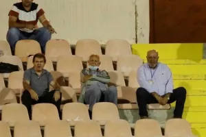 Το... μοίρασαν στο ΜΑΚ (φώτος)