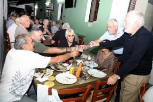ΦΩΤΟΡΕΠΟΡΤΑΖ/Όλοι εκεί για τον Γκρέγκορι