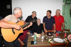 ΦΩΤΟΡΕΠΟΡΤΑΖ/Όλοι εκεί για τον Γκρέγκορι
