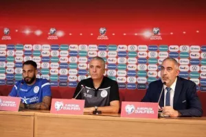 Κωστένογλου: "Να ξεχάσουμε το τελευταίο παιχνίδι-Σημαντική η παρουσία του κόσμου"