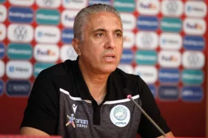 Κωστένογλου: "Να ξεχάσουμε το τελευταίο παιχνίδι-Σημαντική η παρουσία του κόσμου"