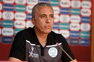 Κωστένογλου: "Να ξεχάσουμε το τελευταίο παιχνίδι-Σημαντική η παρουσία του κόσμου"