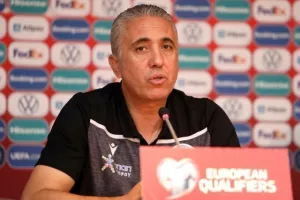 Κωστένογλου: "Να ξεχάσουμε το τελευταίο παιχνίδι-Σημαντική η παρουσία του κόσμου"