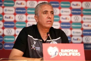 Κωστένογλου: "Να ξεχάσουμε το τελευταίο παιχνίδι-Σημαντική η παρουσία του κόσμου"